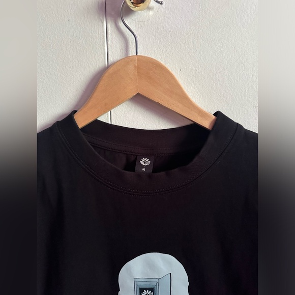 Magenta Skateboards T-Shirts - Picture 3 of 3